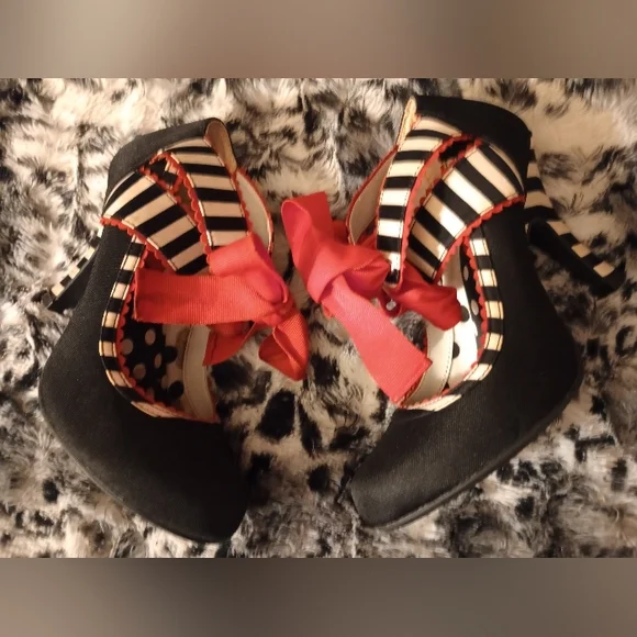 Retro Vegan Stripe Mary Jane Heels Women's - Picture 10 of 16